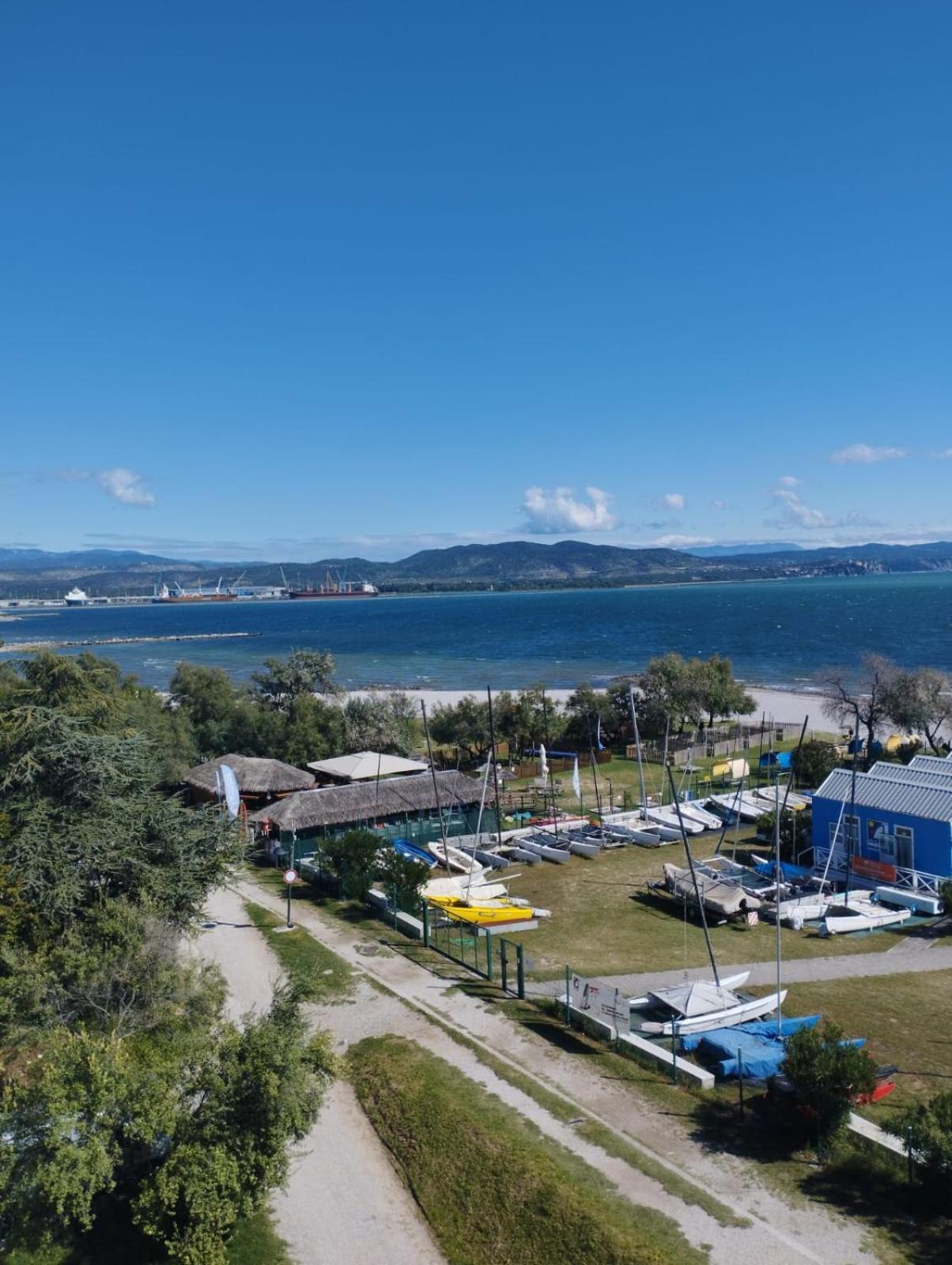 Appartamento Luxury Vista Mare Per 6 Persone A マリーナ・ジュリア エクステリア 写真
